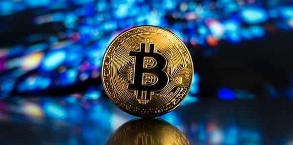 当数据遇见财富：从矿山到孵化场的数字资产革命